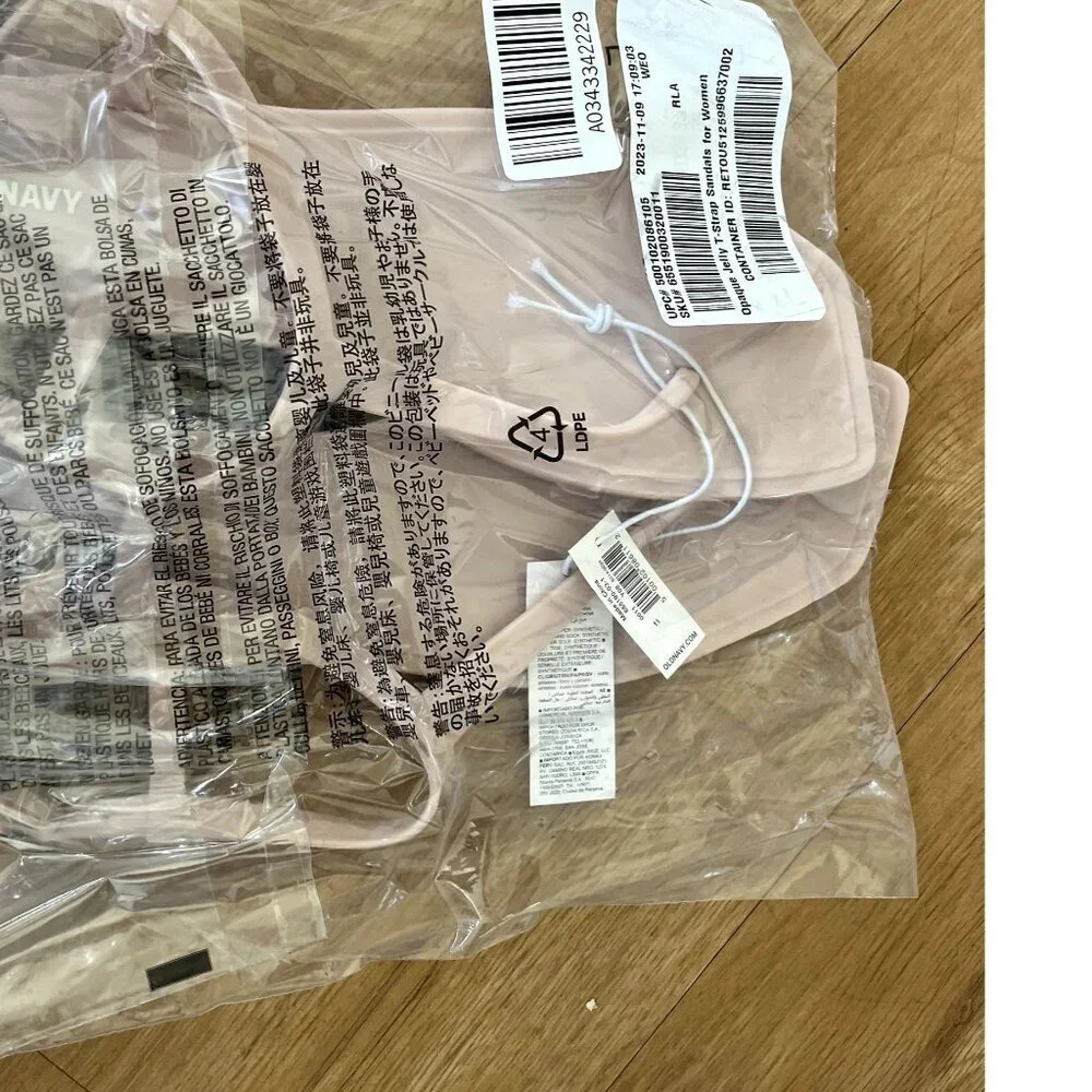 NWT Old Navy Pink Opaque Jelly T-Strap Sandals 8